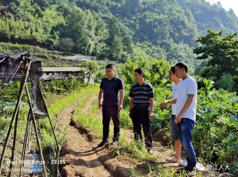 碧江區三屆人大代表風采錄——劉昌洪：人民選我當代表，我當代表為人民 